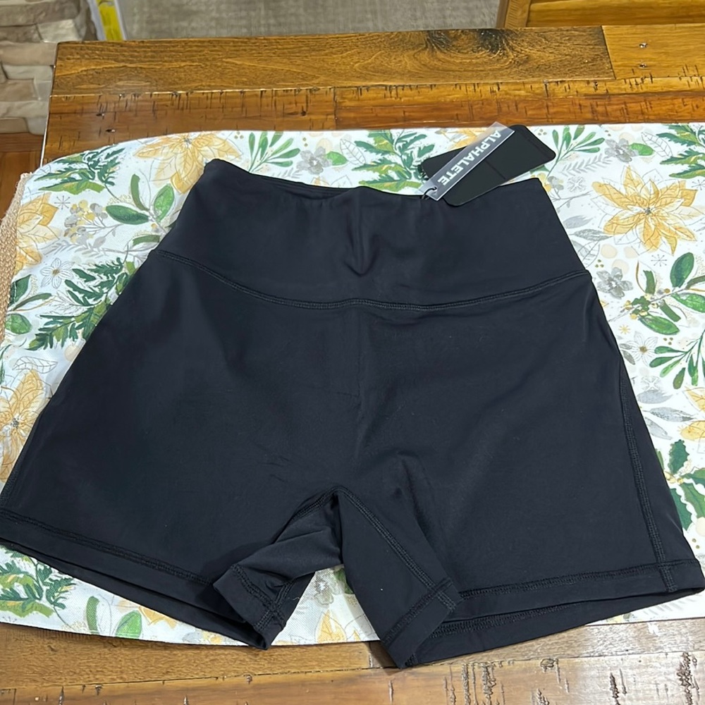 Alphalete Pulse Surge Shorts